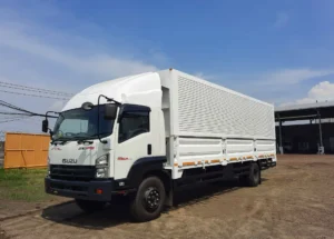 Isuzu Giga FTR Karoseri Wingbox